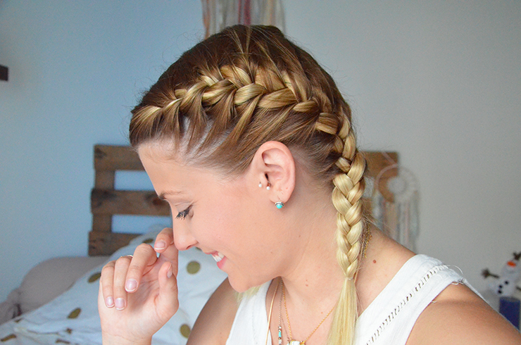 coiffure tresse collee