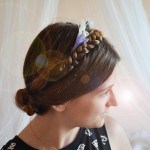 Tuto coiffure : couronne de tresses fleuries